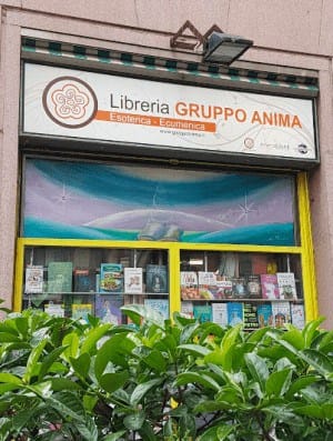 Libreria-Gruppo-Anima-Galleria-Unione-1-Milano